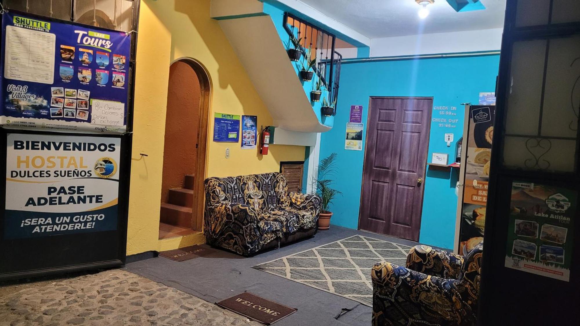 Hostal Dulces Sueños Panajachel Exterior foto