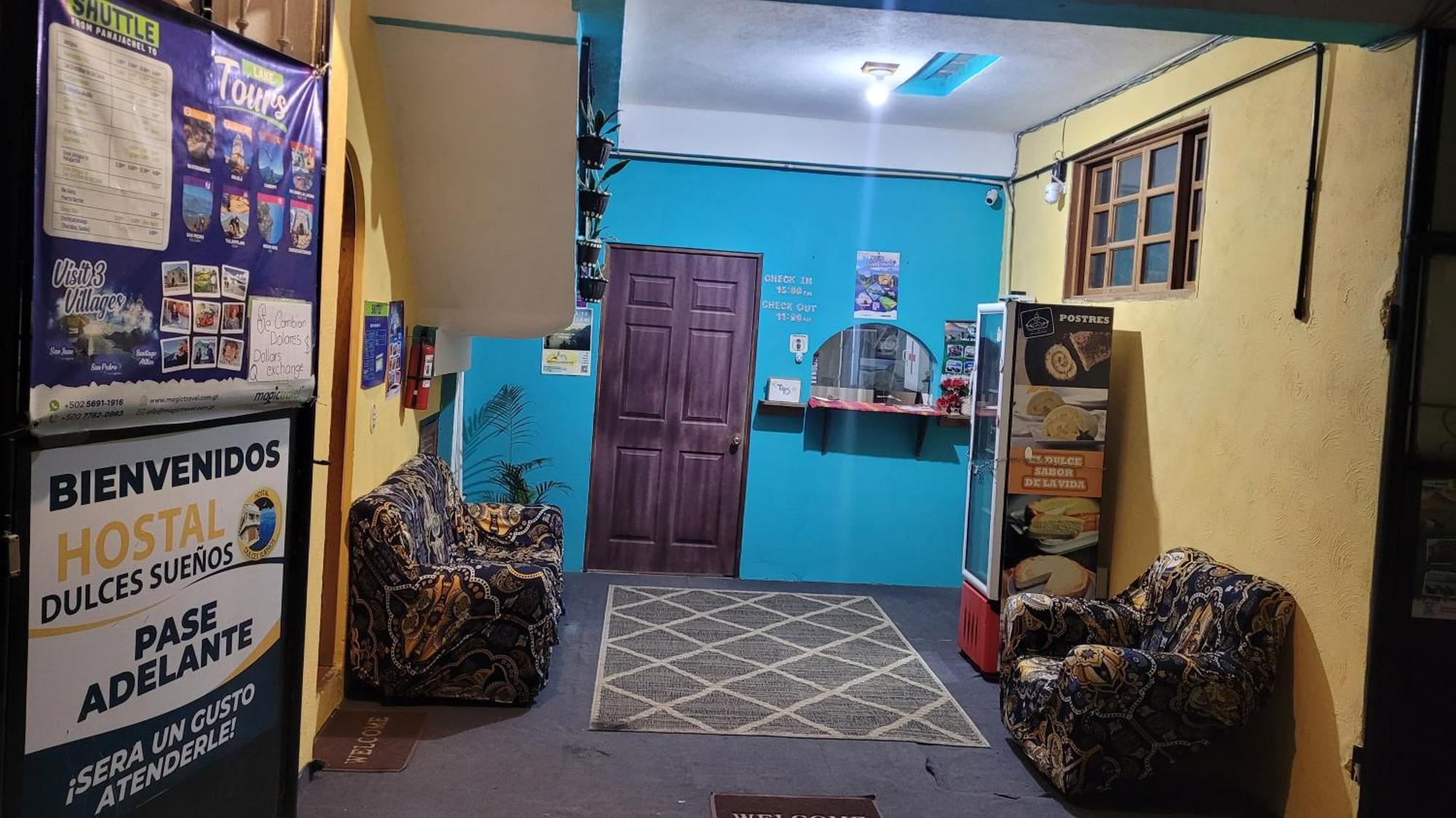 Hostal Dulces Sueños Panajachel Exterior foto