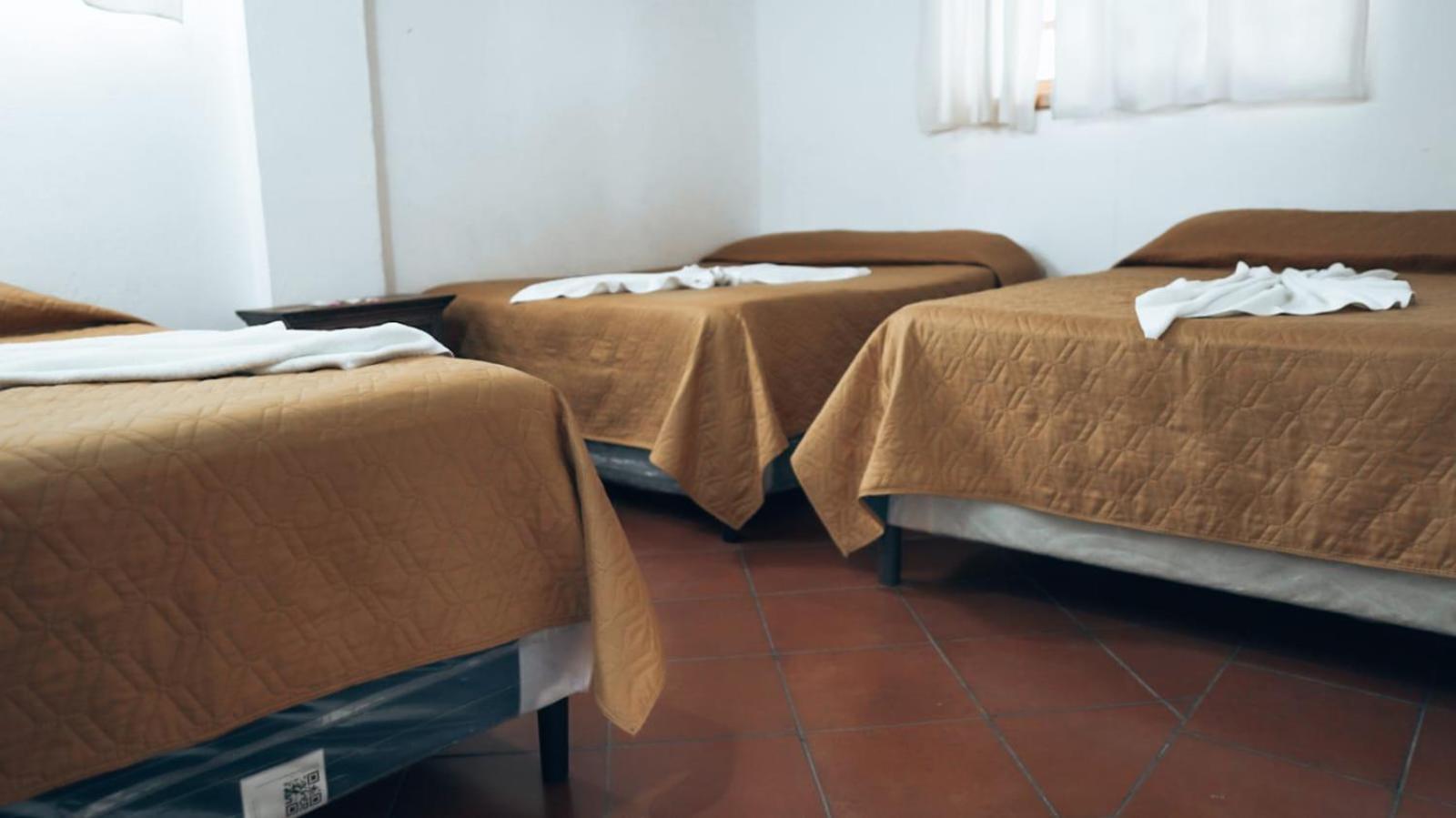 Hostal Dulces Sueños Panajachel Exterior foto