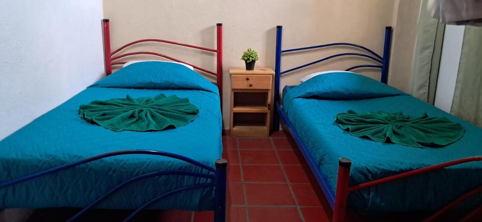 Hostal Dulces Sueños Panajachel Exterior foto