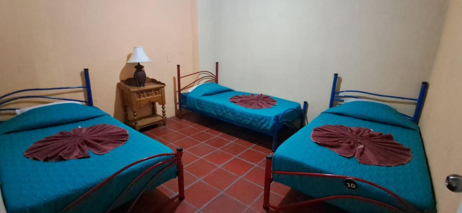 Hostal Dulces Sueños Panajachel Exterior foto